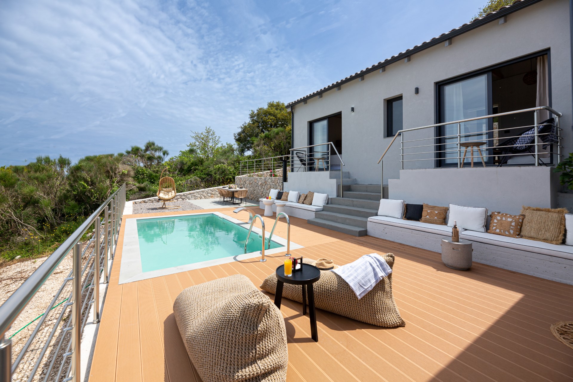 Phos & Physis Luxury Villa